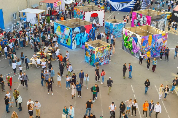 Kiev Ukraine Sept 2019 Crowd People Street Contemporary Art Festival — Stock Photo, Image