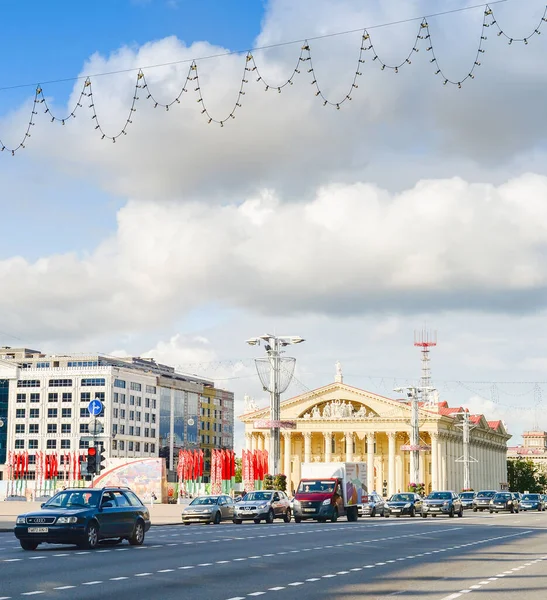 Minsk Belarus Julio 2019 Tráfico Una Avenida Central Independense Avenida — Foto de Stock