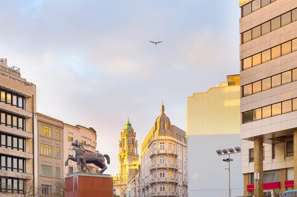 시내에 포르투의 전경과 시청을 바라본다 포르투갈 — 스톡 사진
