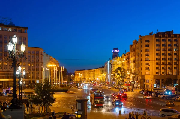 Crepúsculo Vista Rua Khreschatyk Praça Europeia Khreschatyk Rua Central Kiev — Fotografia de Stock