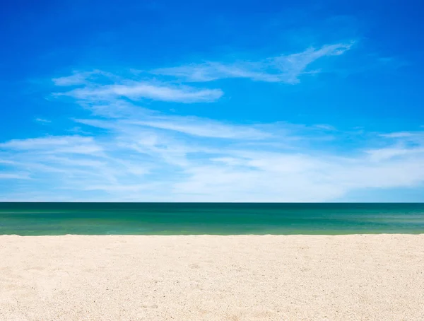 Weergave Van Zandstrand Strand Van Caribische Zee Onder Blauwe Hemel — Stockfoto