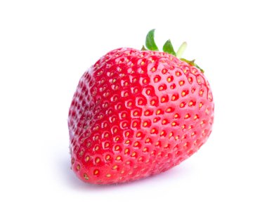 Beyaz arkaplanda kırmızı çilek izole edilmiş.