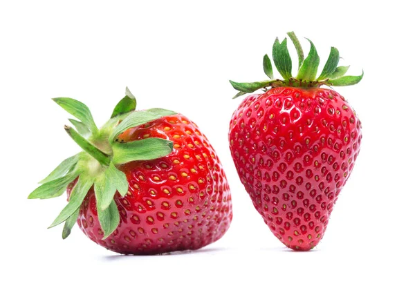 草莓在白色上被分离出来 — 图库照片