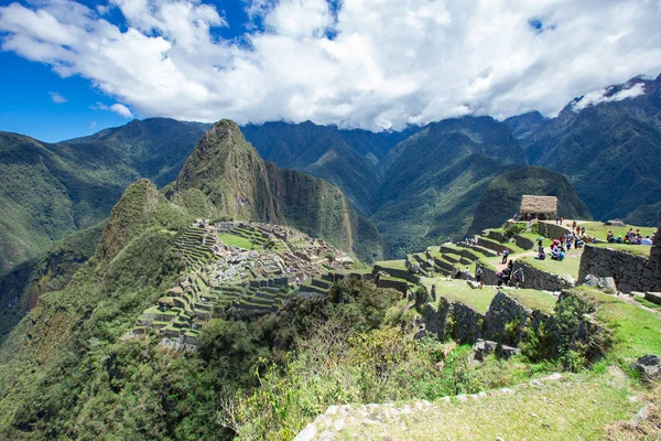 Machu Picchu Perú Noviembre Los Turistas Caminan Sitio Machu Picchu — Foto de Stock