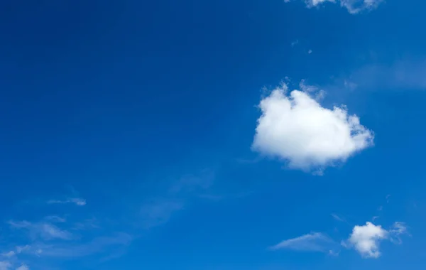 Blue Sky White Cumulus Clouds — Stock Photo, Image