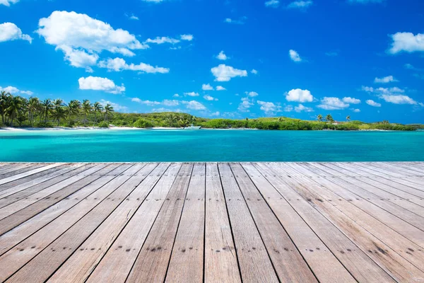 Landschaftlich Schöner Strand Und Tropisches Blaues Meer — Stockfoto