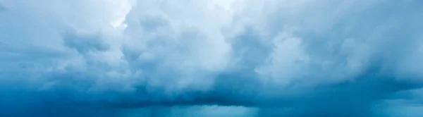 Cielo Azul Con Nubes Primer Plano —  Fotos de Stock