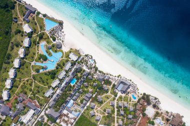 Güzel tropikal Adası Zanzibar havadan görünümü. Deniz sahilinde Zanzibar, Tanzanya.