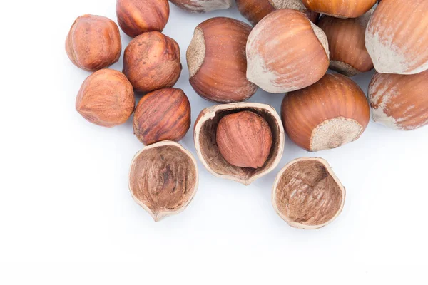 Nueces Avellanas Aisladas Sobre Fondo Blanco — Foto de Stock