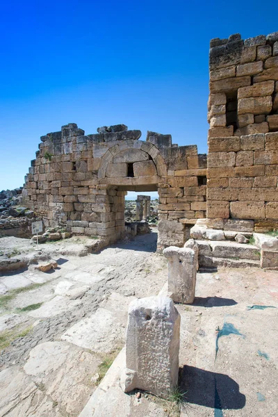 Hierapolis Antiguas Ruinas Ciudad Puerta Romana Del Norte Pamukkale Denizli — Foto de Stock