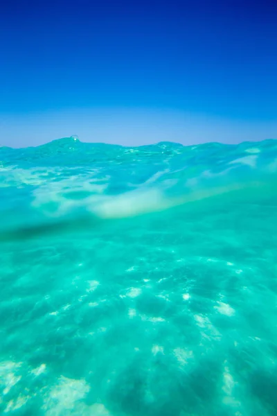 Tranquila Escena Submarina Con Espacio Para Copiar — Foto de Stock