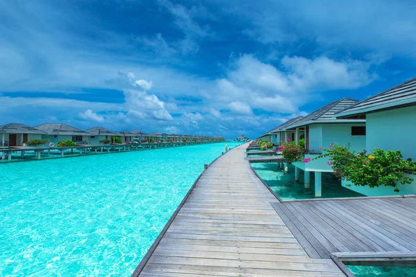 Bungalow Acquatico Maldive Sul Paesaggio Acquatico Dell Oceano — Foto Stock