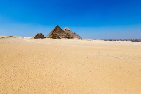 Pyramiderna Med Vacker Himmel Giza Kairo Egypten — Stockfoto