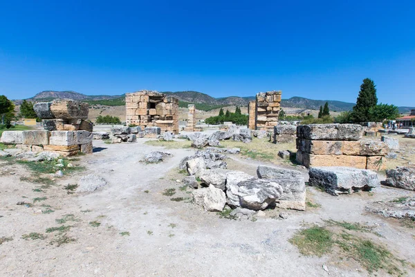 Hierapolis Antiguas Ruinas Ciudad Puerta Romana Del Norte Pamukkale Denizli — Foto de Stock