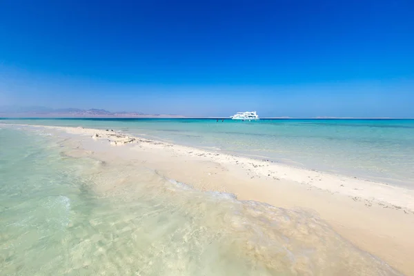 Île Tropicale Des Maldives Avec Plage Sable Blanc Mer — Photo