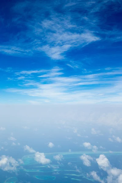 Céu aéreo e nuvens fundo — Fotografia de Stock