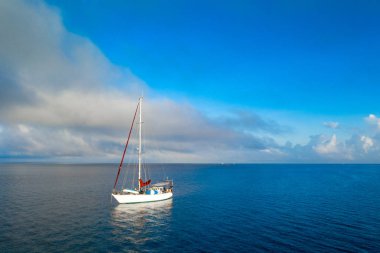 Güzel tropikal Adası Zanzibar havadan görünümü. Deniz sahilinde Zanzibar, Tanzanya.