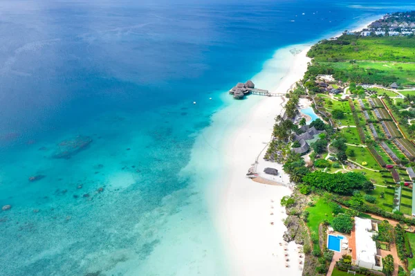 Den vackra tropiska ön Zanzibar Flygbild. Sea in za — Stockfoto