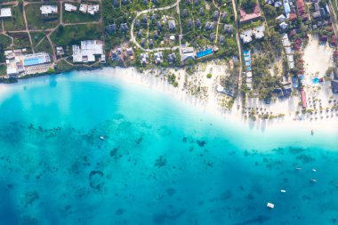 Zanzibar güzel tropikal Adası havadan görünümü. Za deniz