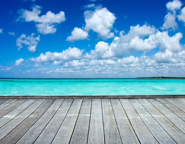 Spiaggia caraibica e mare tropicale — Foto Stock