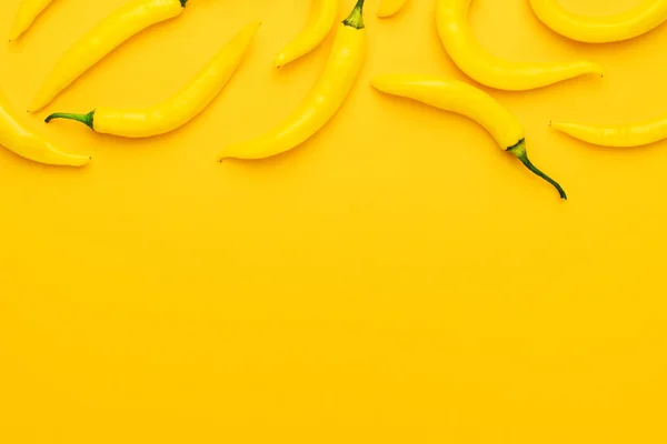 Жовтий гарячий перець чилі — стокове фото