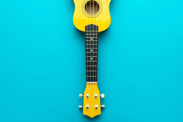 Boven foto van gele ukelele met kopieerruimte — Stockfoto