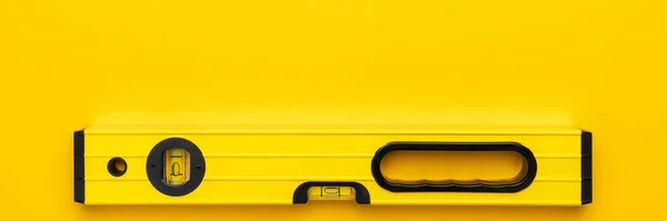 Nível de espírito amarelo — Fotografia de Stock