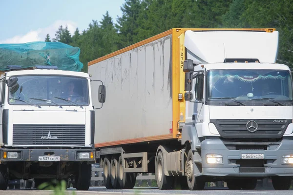 Moskou Regio Rusland Mei 2018 Vrachtwagen Een Snelweg Moskou Regio — Stockfoto