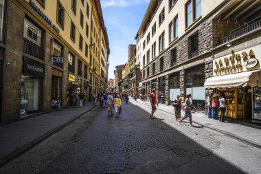 Florence, İtalya - Haziran, 3, 2018: kalabalık bir turist merkezi Floransa, İtalya
