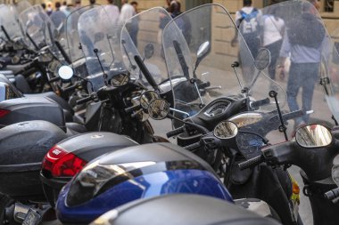 Florence, İtalya - Mayıs, 4, 2018: bisiklet üzerinde bir park Floransa