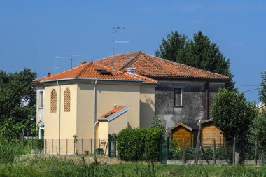 Rovigo, İtalya - Haziran, 5, 2018: Çiftlik civarında Rovigo, İtalya