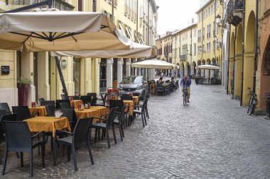Padova, İtalya - Mayıs, 6, 2018: sokak kafe Padova, İtalya