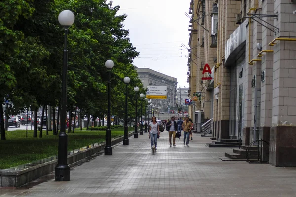 Moskva Ryssland Maj 2018 Fotgängare Moskva Street — Stockfoto