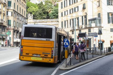 Genoa, İtalya - Haziran, 12, 2018: otobüs istasyonu Cenova, İtalya