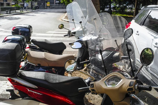 Génova Italia Junio 2018 Motos Estacionadas Génova —  Fotos de Stock