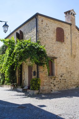 Arka Petrarka, İtalya - Haziran, 13, 2018: küçük Caddesi eski bir şehrin Arka Petrarka, İtalya