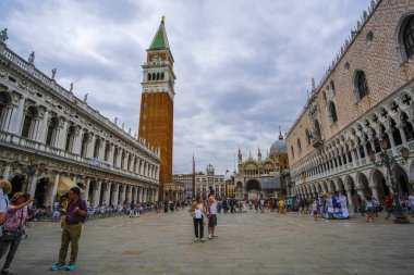 Venice, İtalya - Haziran, 28: San Marco Meydanı Venedik