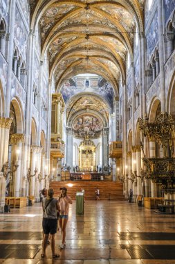 Parma, İtalya - Temmuz, 9, 2018: iç Parma Katedrali Parma, İtalya