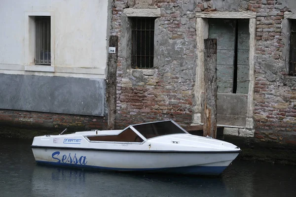 Sottomarina Italy July 2018 Boats Parked Embankment Sottomarina Italy — Stock Photo, Image