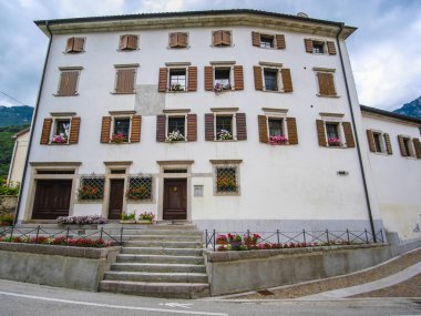 Longarone, İtalya - Temmuz, 12, 2018: Alp manzara görüntü ile Longarone, İtalya