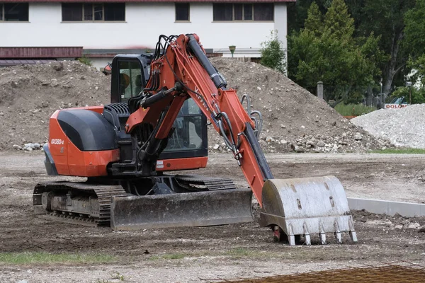 Longarone Itália Julho 2018 Imagem Escavadeira Local Construção Estradas Longarone — Fotografia de Stock