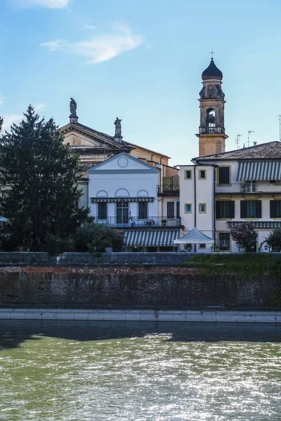 Verona Italië Juli 2018 Dijk Van Adige Rivier Verona Italië — Stockfoto