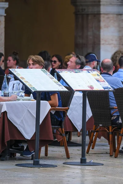Verona Luglio 2018 Street Cafe Verona Italia — Foto Stock