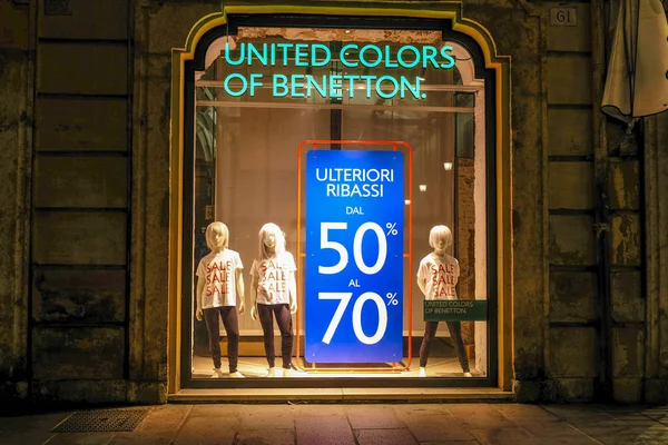 Ferrara Italy July 2018 Advertise Sale Shop Show Window — Stock Photo, Image
