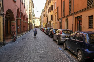 Garda, İtalya - Temmuz, 30, 2018: Otopark Garda, İtalya