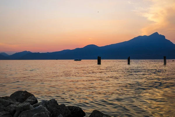 Puesta Sol Lago Garda Italia — Foto de Stock