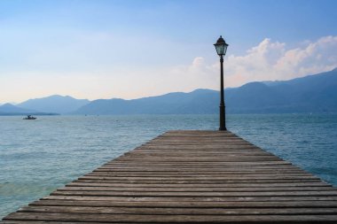 Garda Gölü veiw iskelesinden