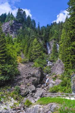 Şelale Alpleri'nde görüntü ile manzara
