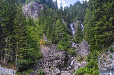 Şelale Alpleri'nde görüntü ile manzara