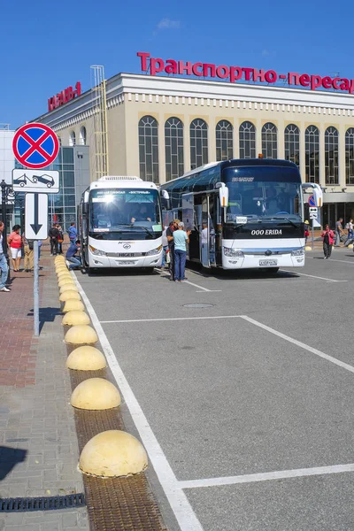 Kazan Russie Août 2018 Bus Sur Une Place Près Gare — Photo